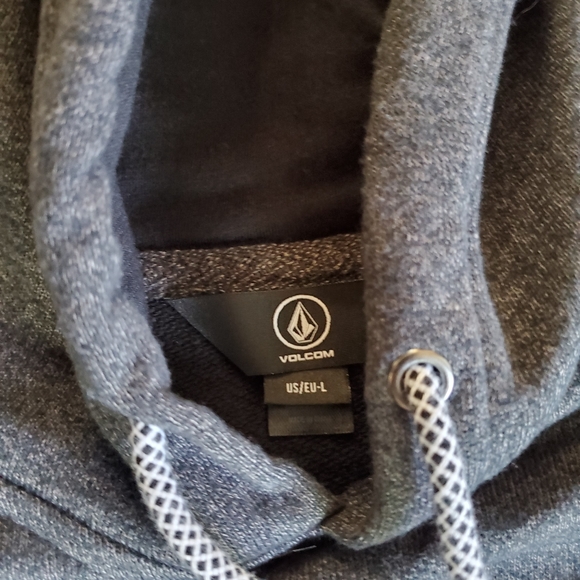 Volcom Elba Pullover Hoodie (Size L) - Picture 3 of 5
